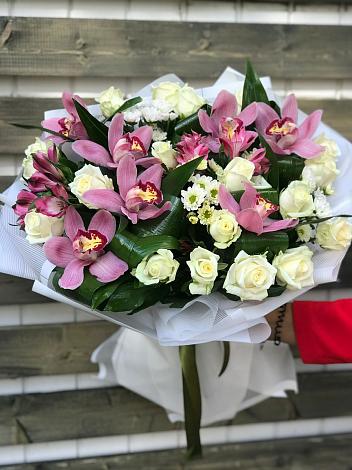 Букет цветов из: Розы и Хризантемы в Побединском