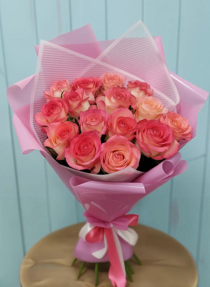 Букет 15 Розовых роз Равель в Побединском