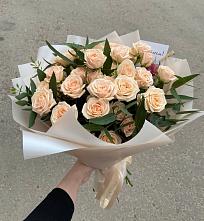 Букет Кремовые розы Латте в Побединском