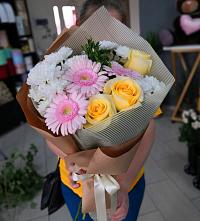Букет цветов из:  Герберы, Розы и Хризантемы в Побединском