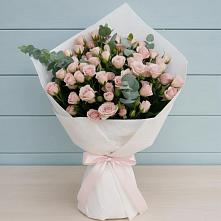 Букет цветов из:  Розы в Побединском