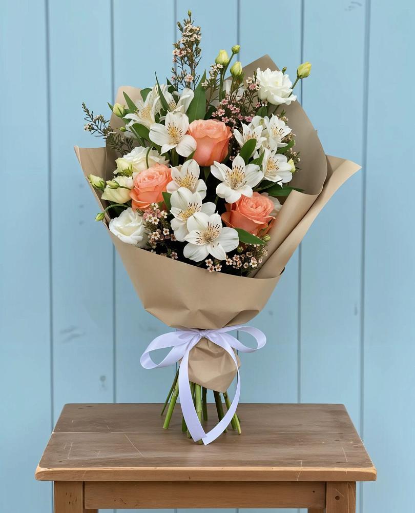 Букет цветов из: Альстромерии, Лизиантусы, Розы и Хризантемы в Побединском